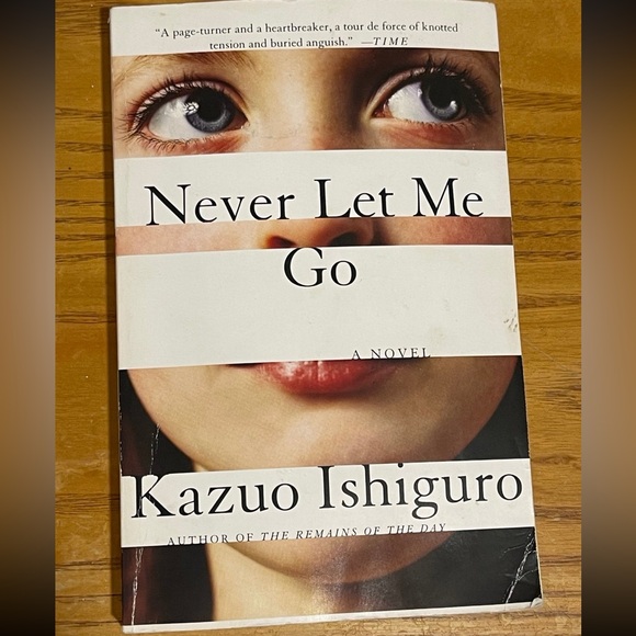 Never Let Me Go - Kazuo Ishiguro (USED) - Picture 1 of 3